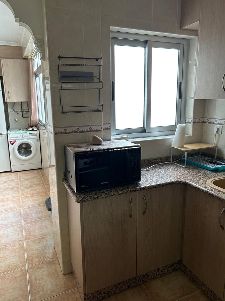 4 quarto Apartamento para arrendar em Valencia cidade - 1 400 € (Ref: 10023278)