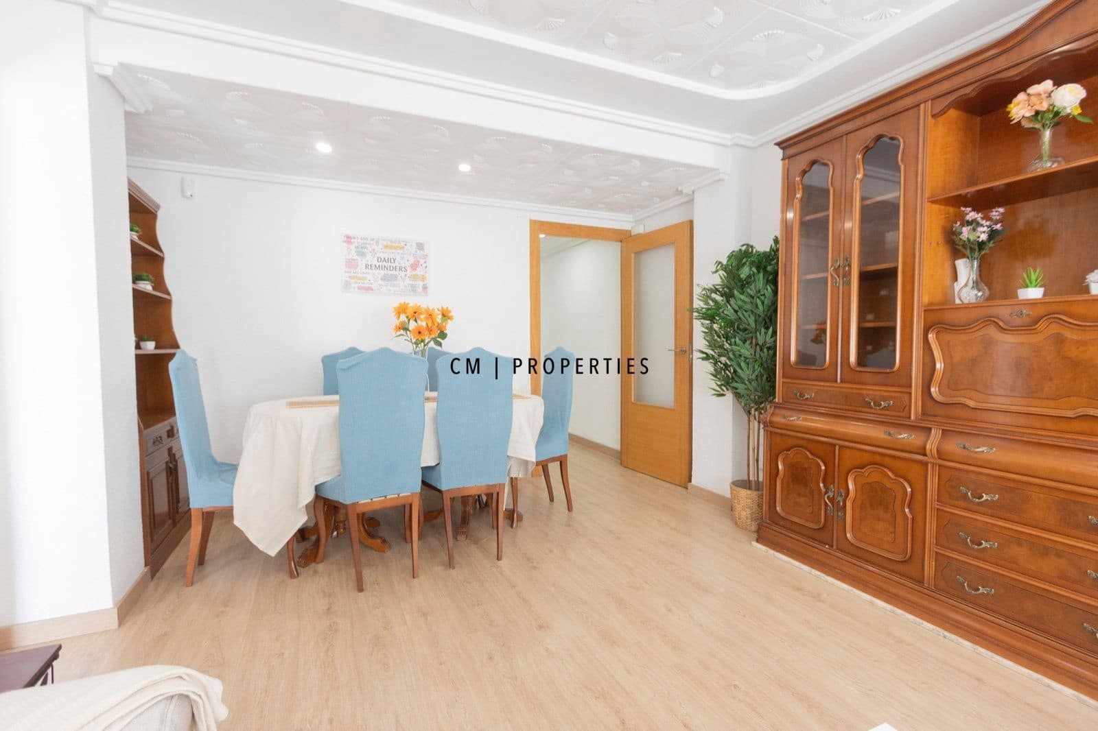 4 quarto Apartamento para arrendar em Valencia cidade - 1 400 € (Ref: 10023278)