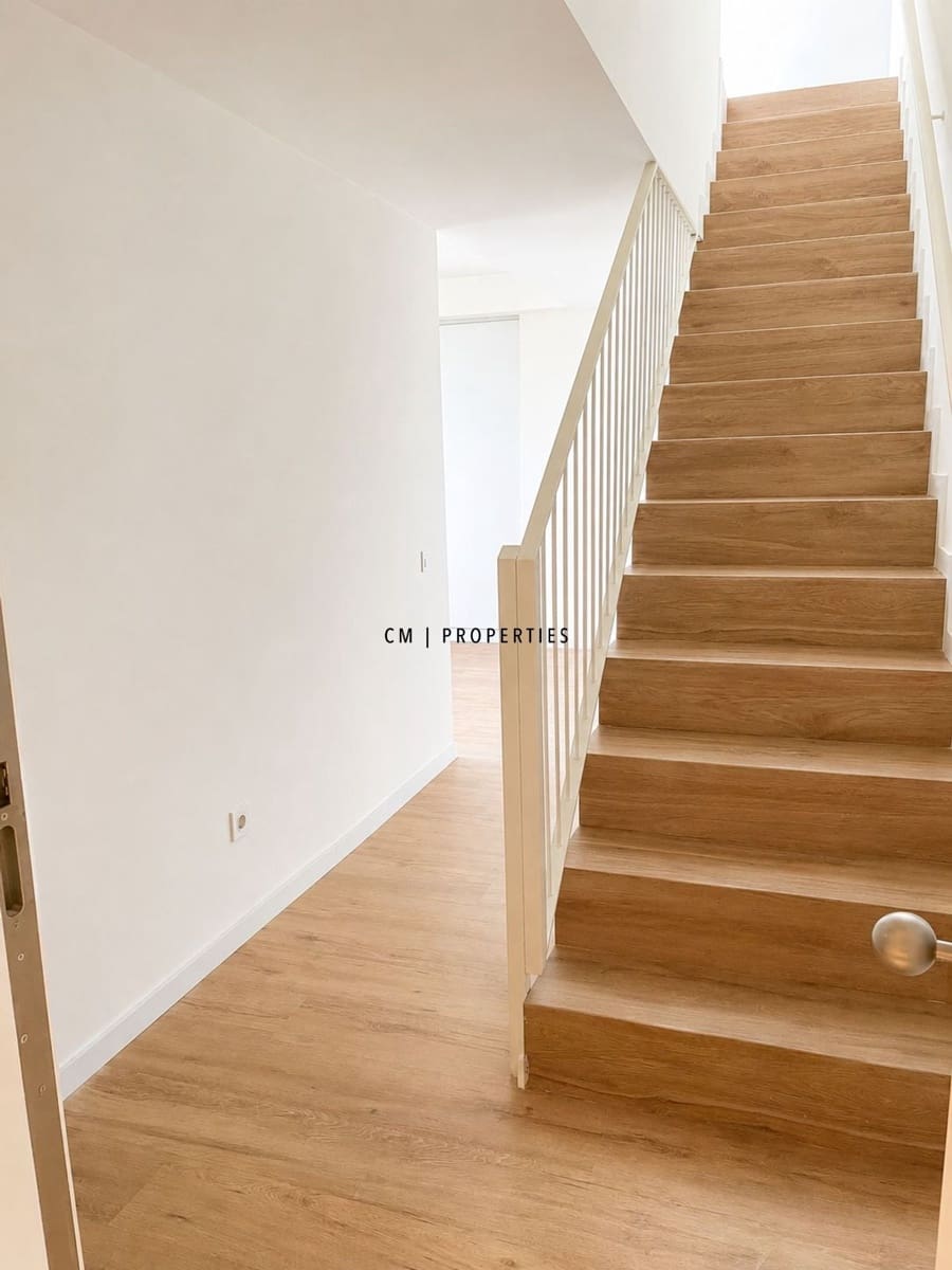 2 camera da letto Attico da affittare in Valencia citta con piscina garage - 2.450 € (Rif: 10023357)
