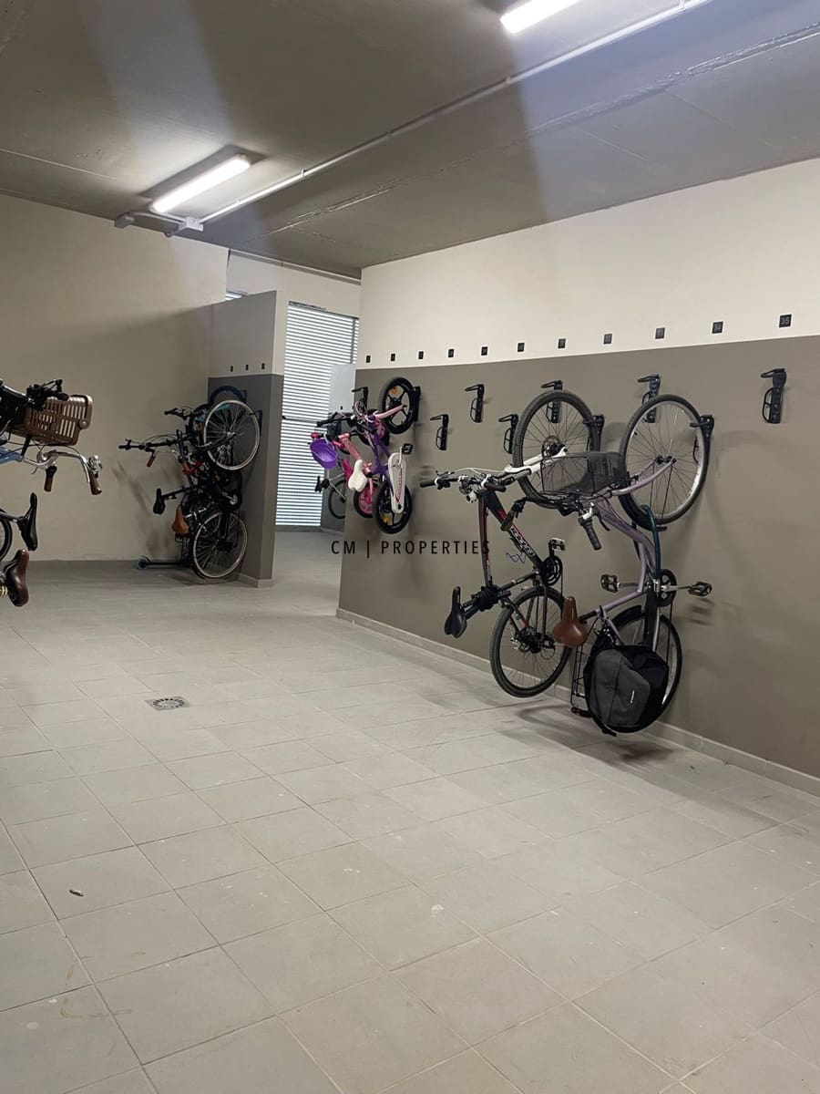 2 camera da letto Attico da affittare in Valencia citta con piscina garage - 2.450 € (Rif: 10023357)