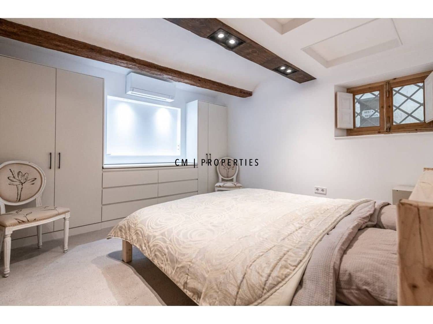 3 soverom Leilighet til leie i Valencia by - € 2 500 (Ref: 10029735)