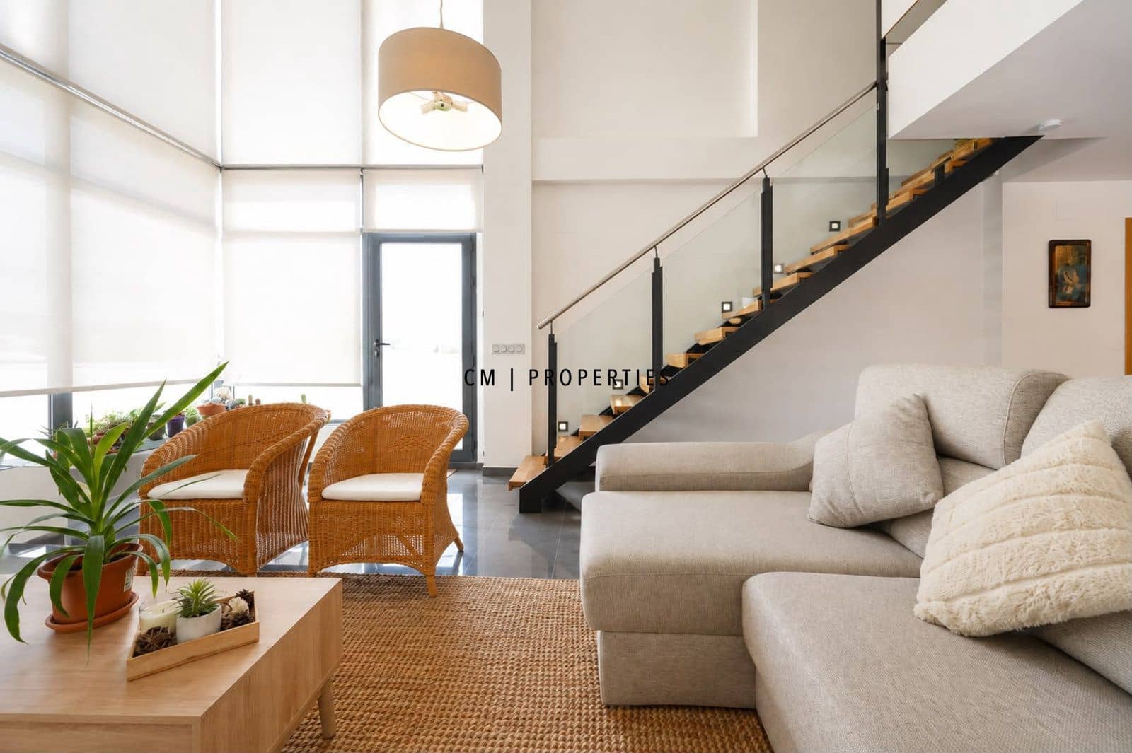 4 bedroom Villa for sale in La Pobla de Vallbona with pool garage - € 595,000 (Ref: 10029736)