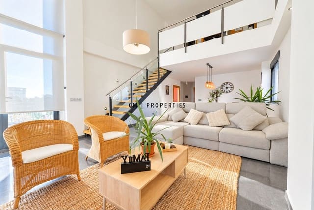 4 bedroom Villa for sale in La Pobla de Vallbona with pool garage - € 595,000 (Ref: 10029736)
