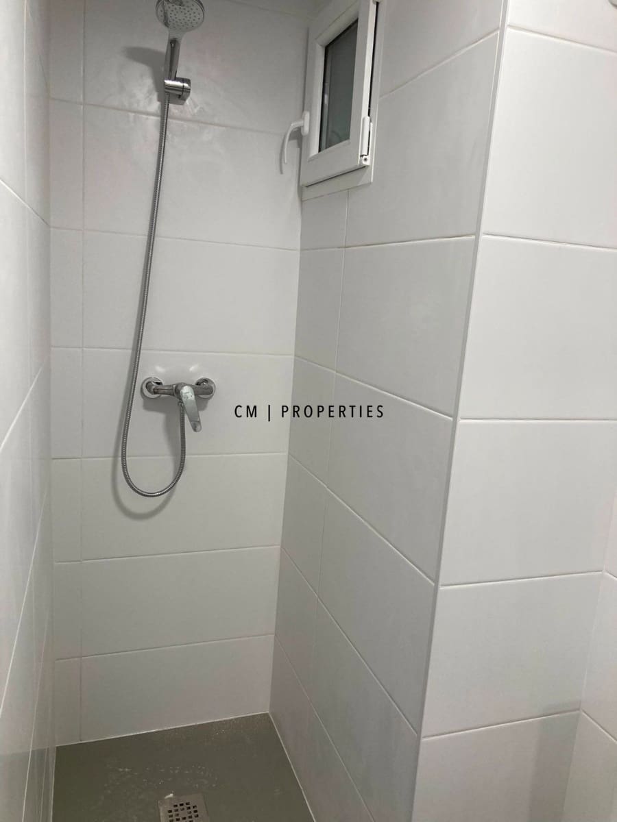 Piso de 5 habitaciones en València ciudad en alquiler con piscina - 2.250 € (Ref: 10029737)