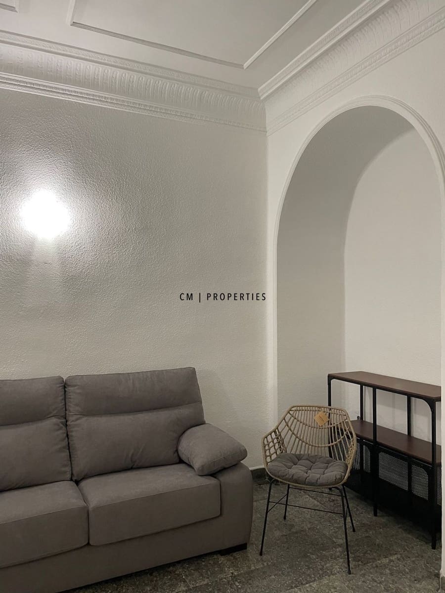 Piso de 5 habitaciones en València ciudad en alquiler con piscina - 2.250 € (Ref: 10029737)