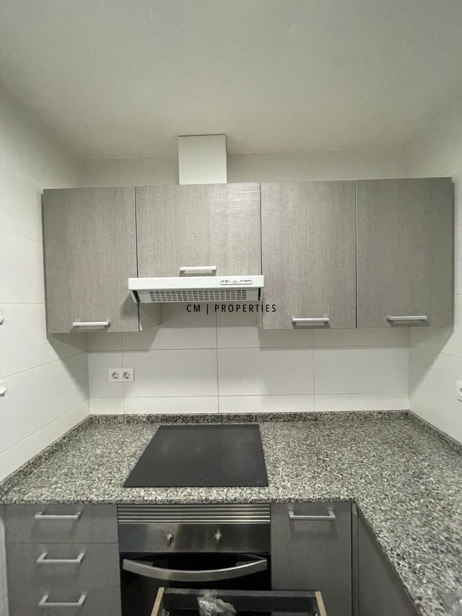 Piso de 5 habitaciones en València ciudad en alquiler con piscina - 2.250 € (Ref: 10029737)