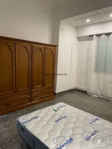 Piso de 5 habitaciones en La Petxina, València ciudad en alquiler con piscina - 2.250 € (Ref: 10029737)