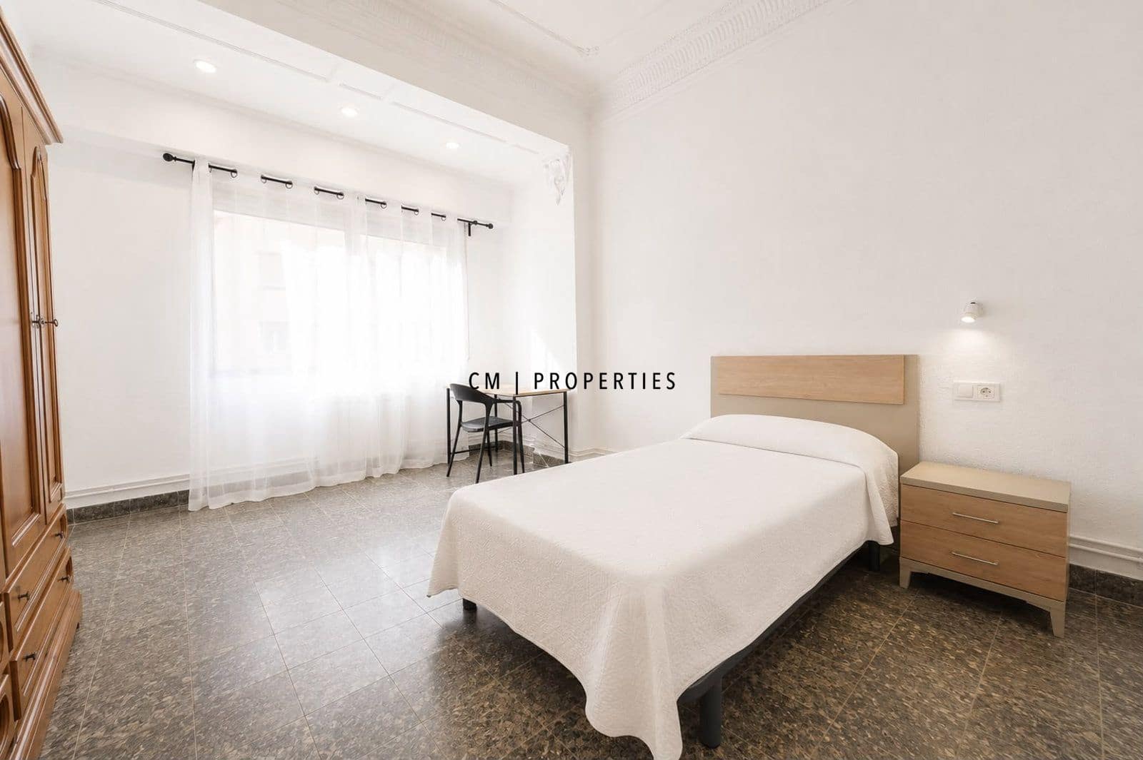 5 soveværelse Lejlighed til leje i Valencia by med swimmingpool - € 2.250 (Ref: 10033068)