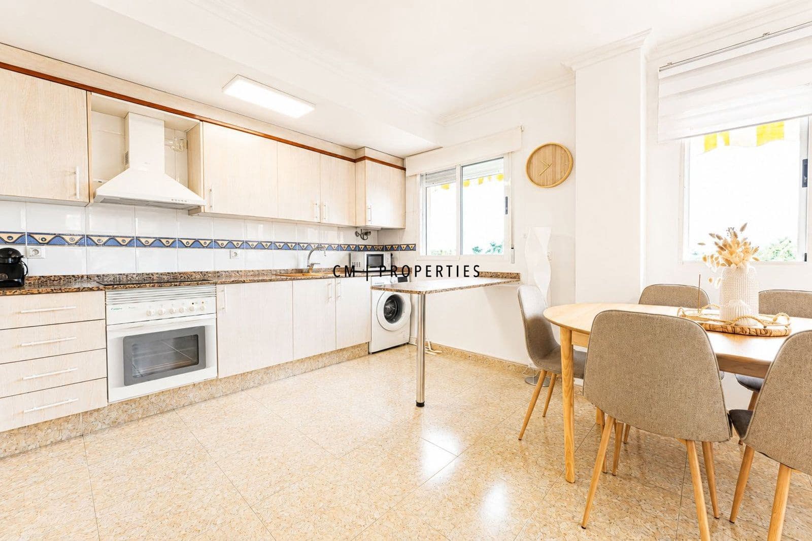 2 soveværelse Lejlighed til leje i Canet d'En Berenguer med swimmingpool garage - € 1.400 (Ref: 10034320)