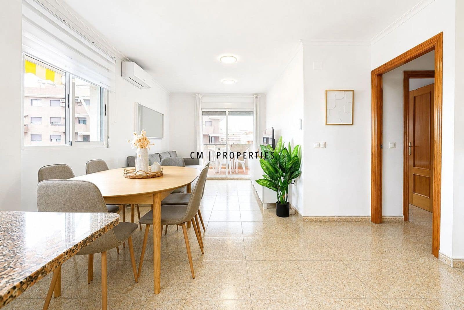2 soveværelse Lejlighed til leje i Canet d'En Berenguer med swimmingpool garage - € 1.400 (Ref: 10034320)