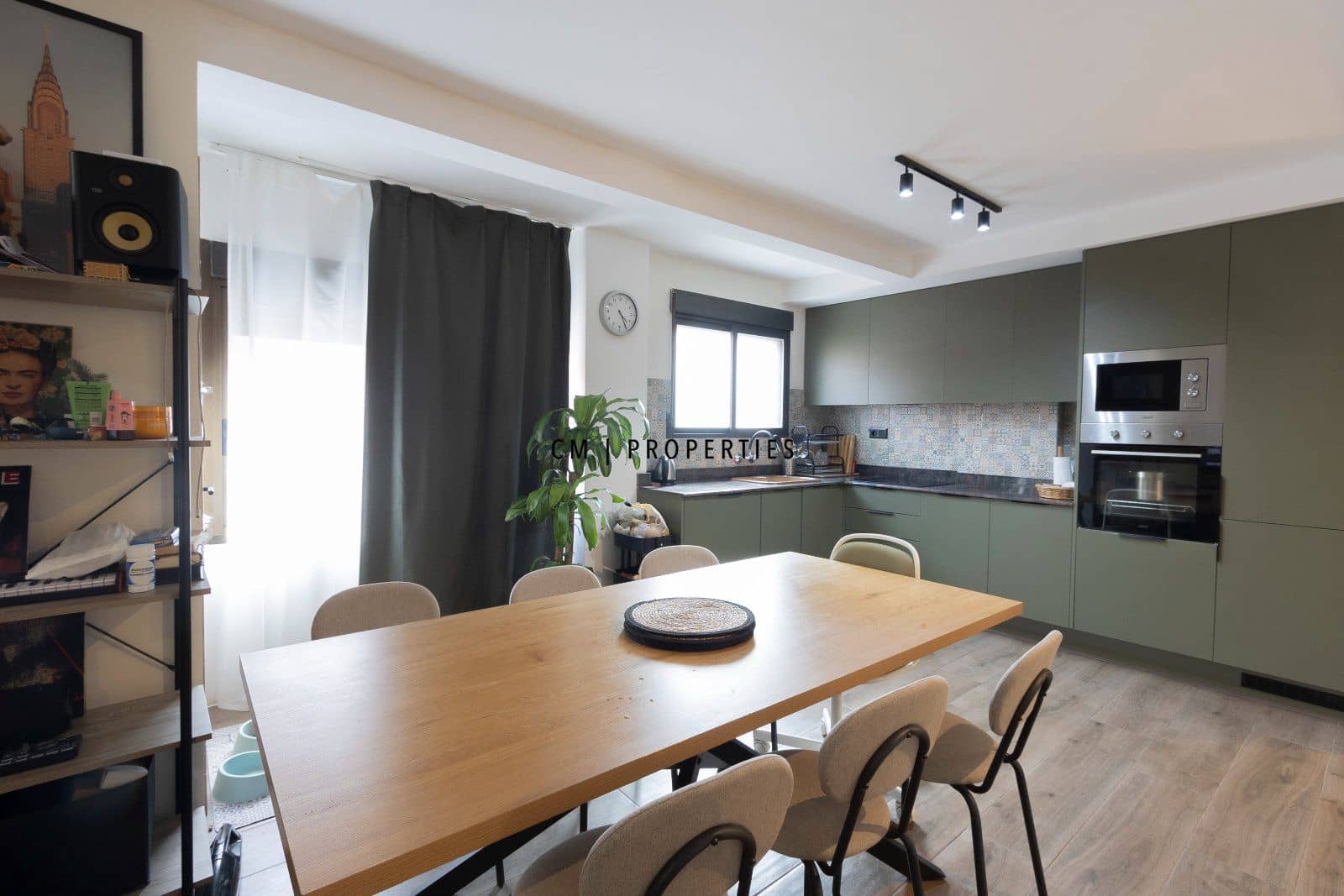 3 bedroom Flat for sale in Valencia city - € 369,000 (Ref: 10041641)