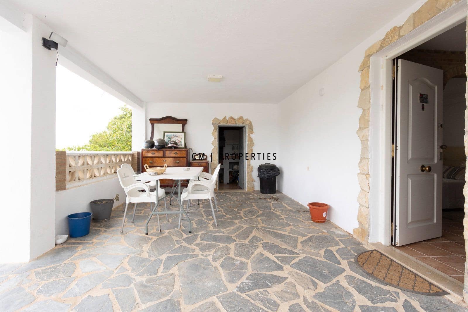 3 bedroom Villa for sale in Chiva with garage - € 190,000 (Ref: 10043338)