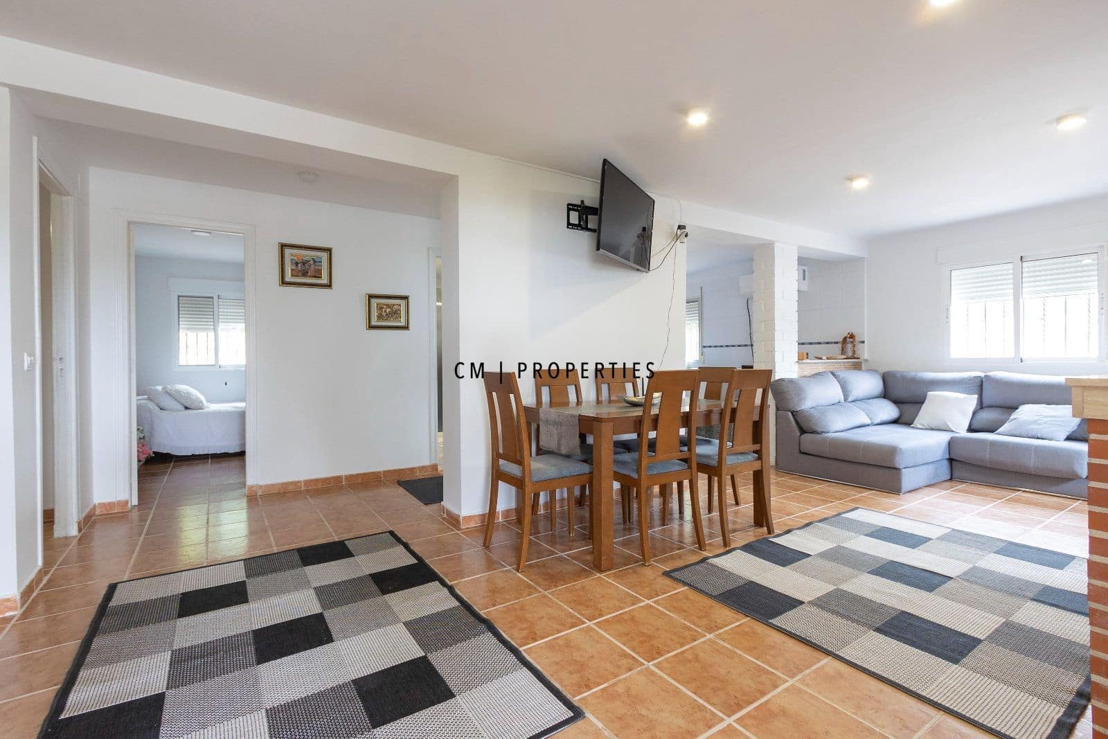 3 bedroom Villa for sale in Chiva with garage - € 190,000 (Ref: 10043338)