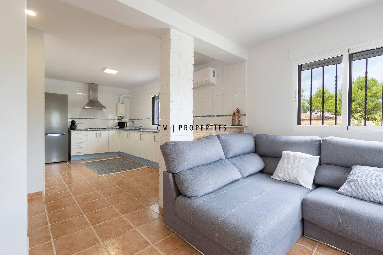 3 bedroom Villa for sale in Chiva with garage - € 190,000 (Ref: 10043338)
