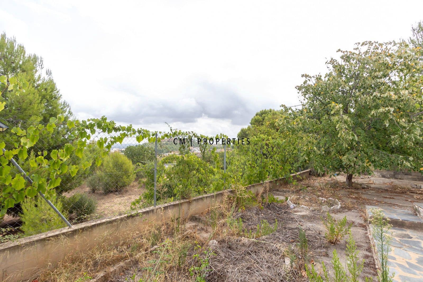 3 bedroom Villa for sale in Chiva with garage - € 190,000 (Ref: 10043338)