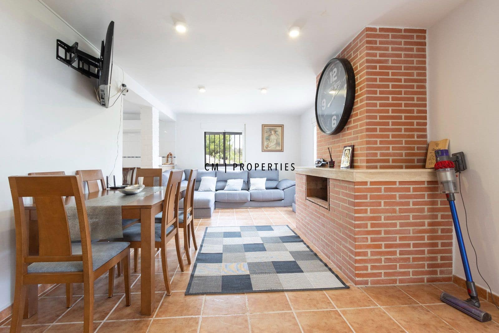 3 bedroom Villa for sale in Chiva with garage - € 190,000 (Ref: 10043338)