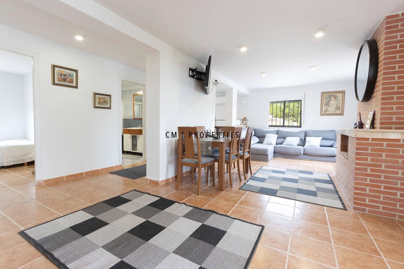 3 bedroom Villa for sale in Chiva with garage - € 190,000 (Ref: 10043338)