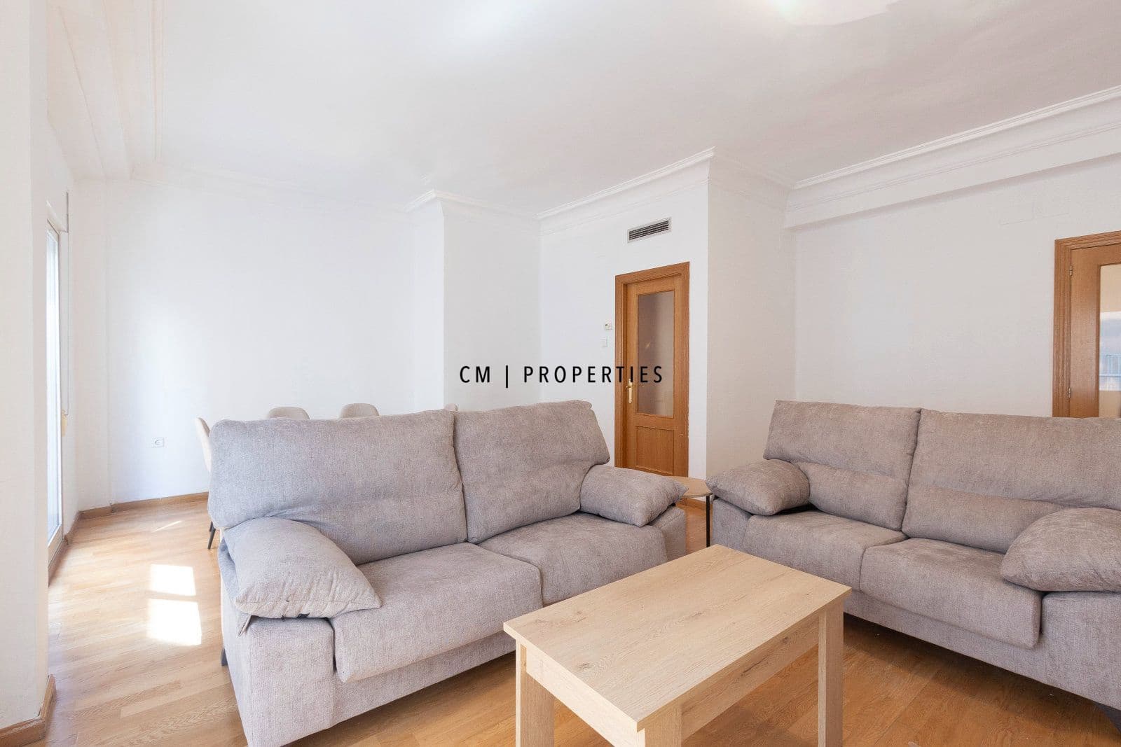 3 sovrum Lägenhet att hyra i Valencia stad - 1 800 € (Ref: 10051878)