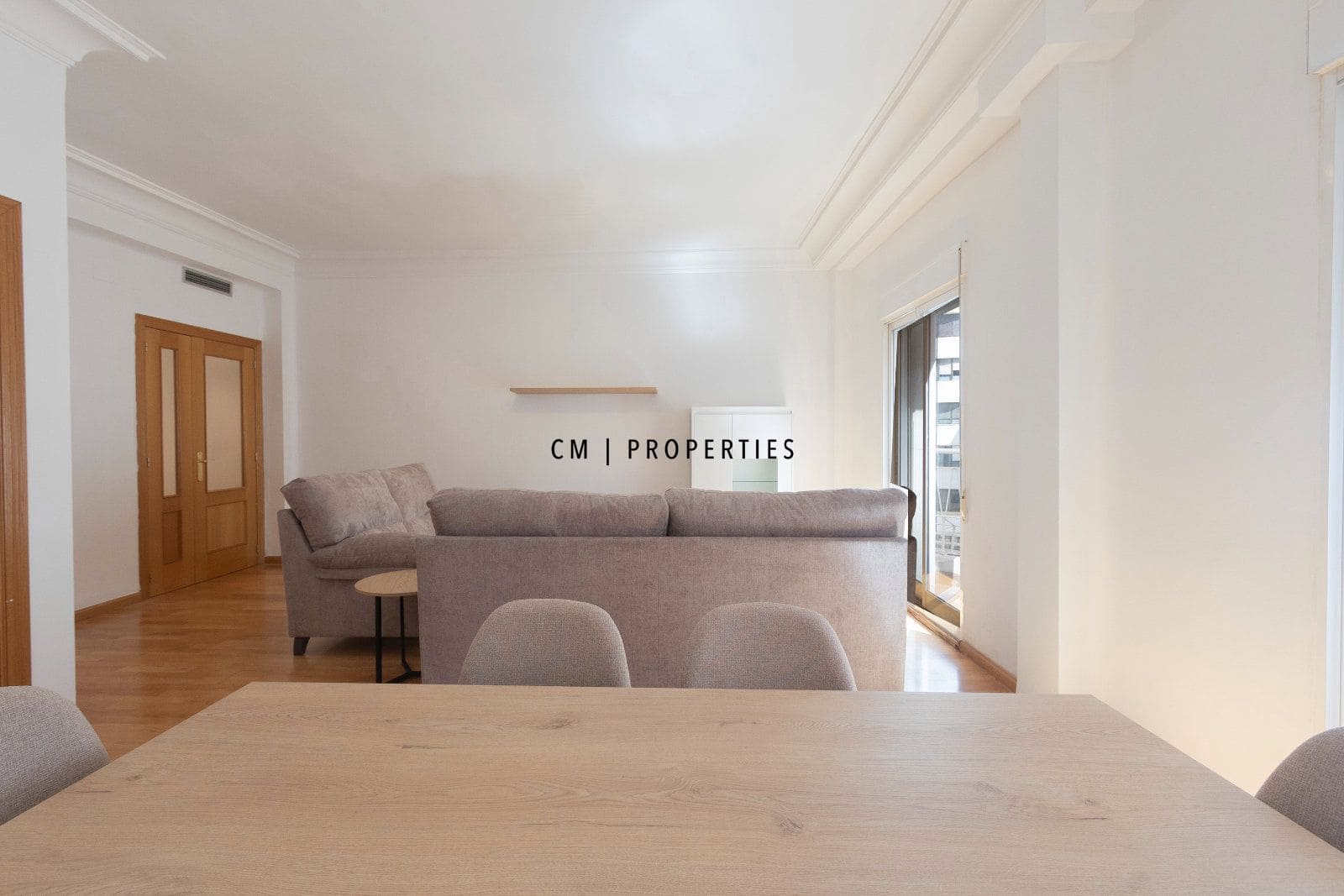 3 sovrum Lägenhet att hyra i Valencia stad - 1 800 € (Ref: 10051878)