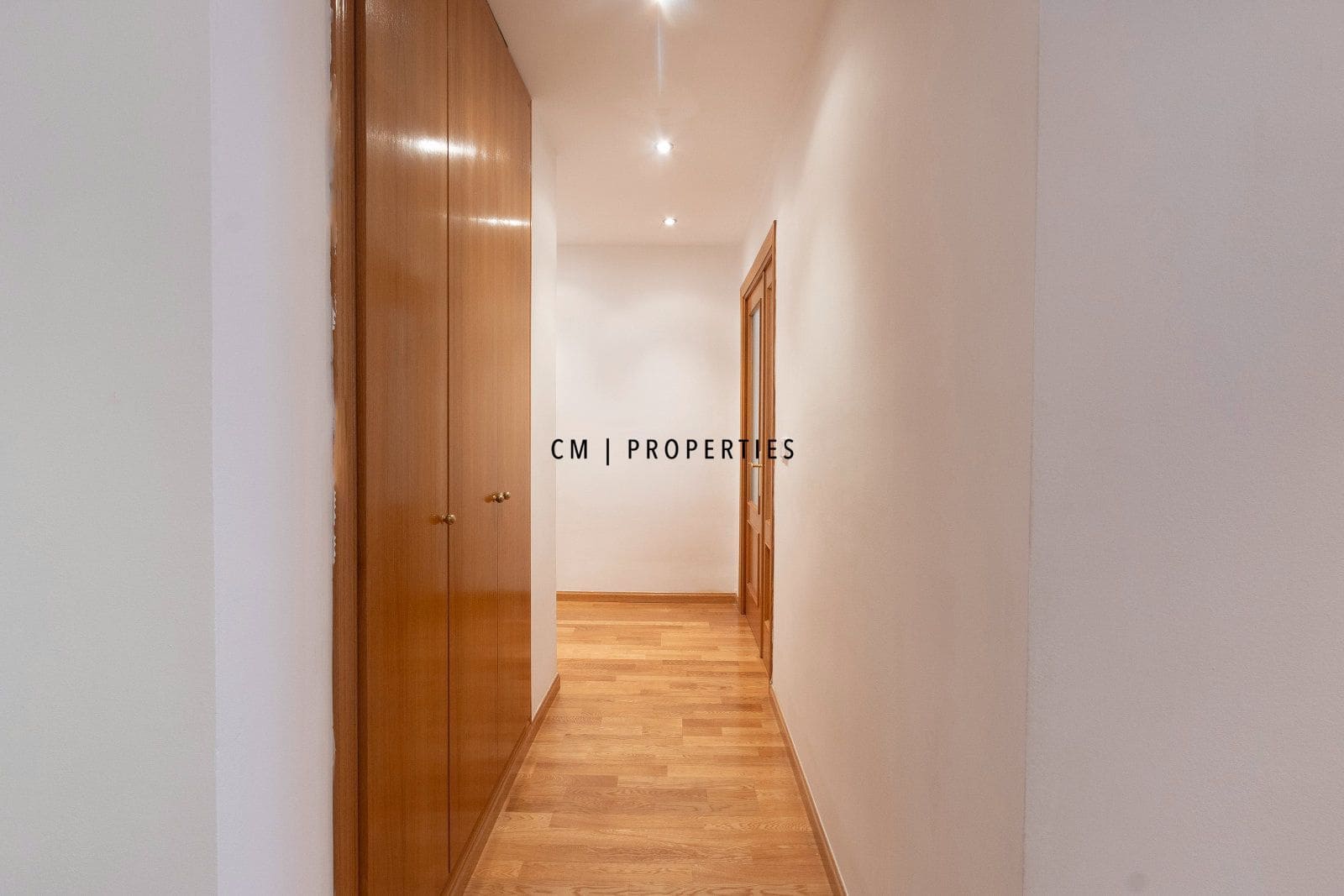 3 sovrum Lägenhet att hyra i Valencia stad - 1 800 € (Ref: 10051878)