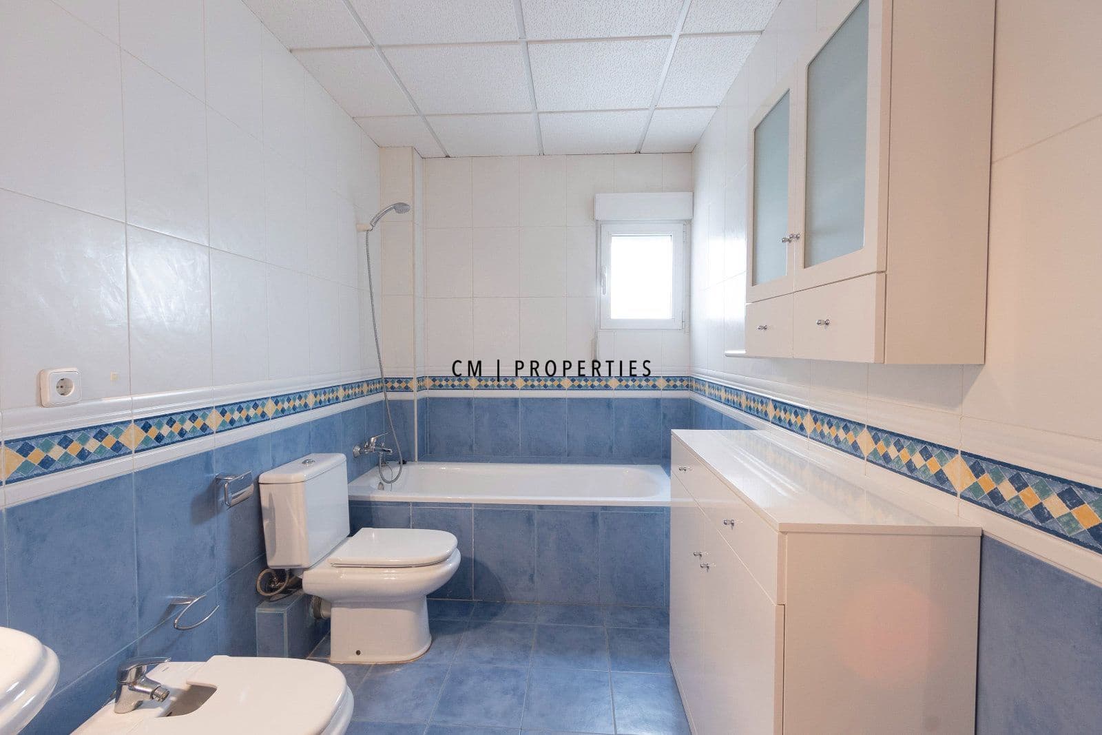 3 sovrum Lägenhet att hyra i Valencia stad - 1 800 € (Ref: 10051878)