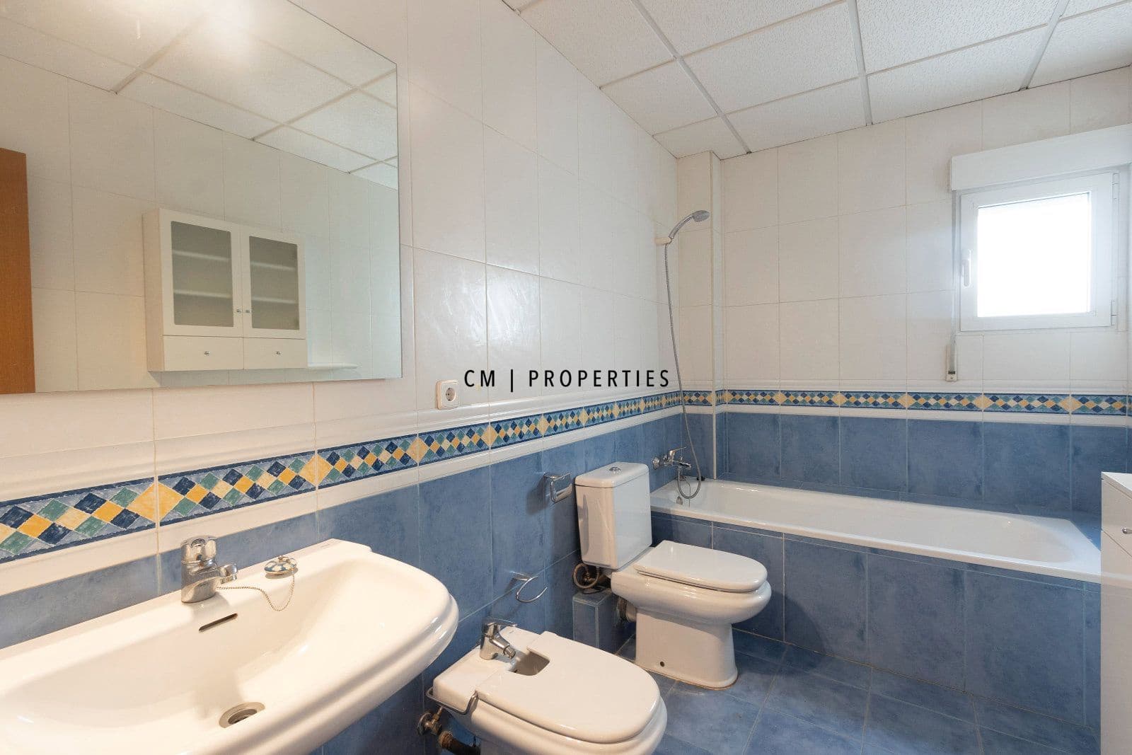 3 sovrum Lägenhet att hyra i Valencia stad - 1 800 € (Ref: 10051878)