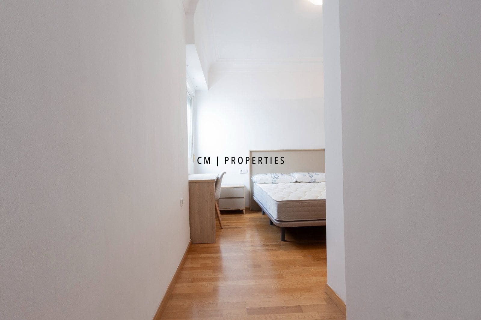 3 sovrum Lägenhet att hyra i Valencia stad - 1 800 € (Ref: 10051878)
