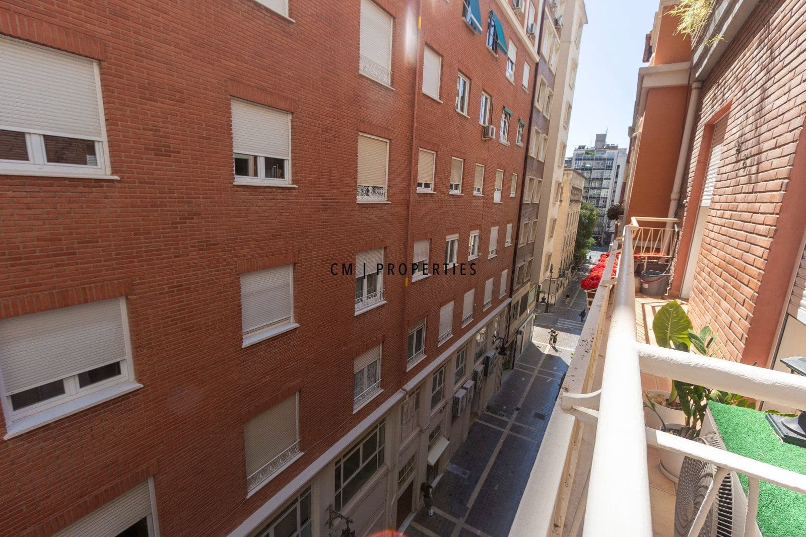 3 sovrum Lägenhet att hyra i Valencia stad - 1 800 € (Ref: 10051878)