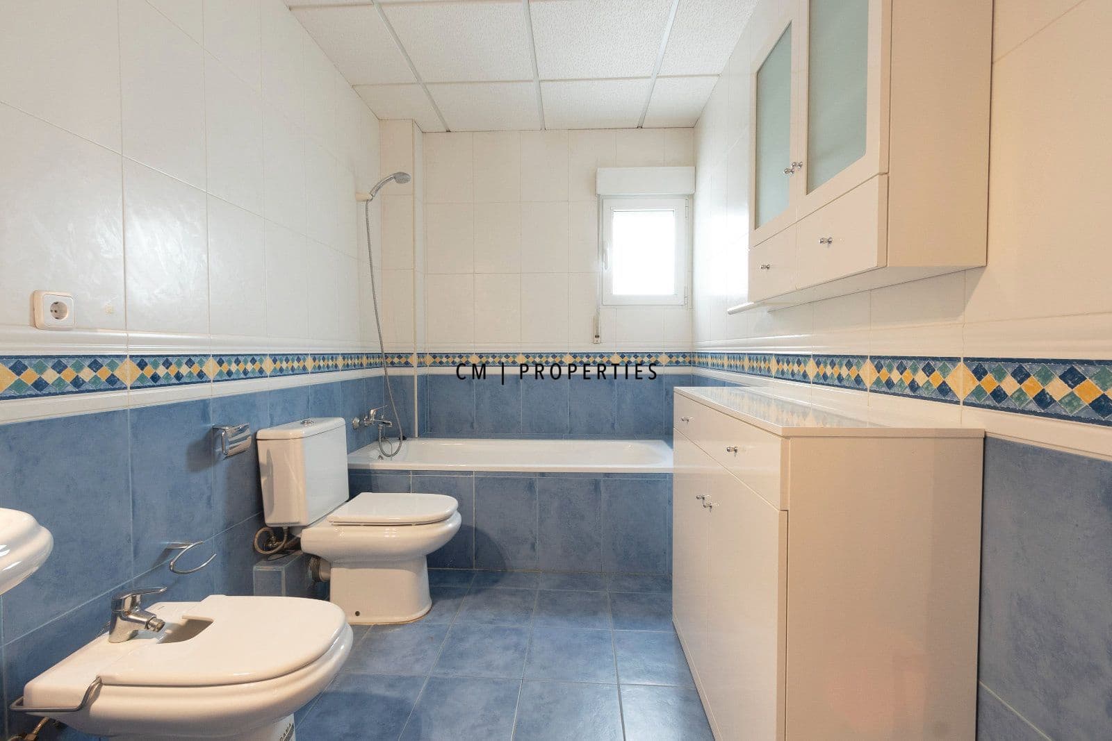 3 sovrum Lägenhet att hyra i Valencia stad - 1 800 € (Ref: 10051878)