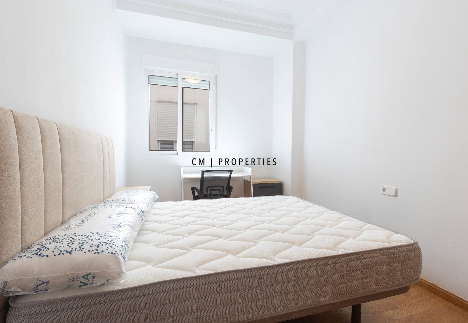 3 sovrum Lägenhet att hyra i Valencia stad - 1 800 € (Ref: 10051878)