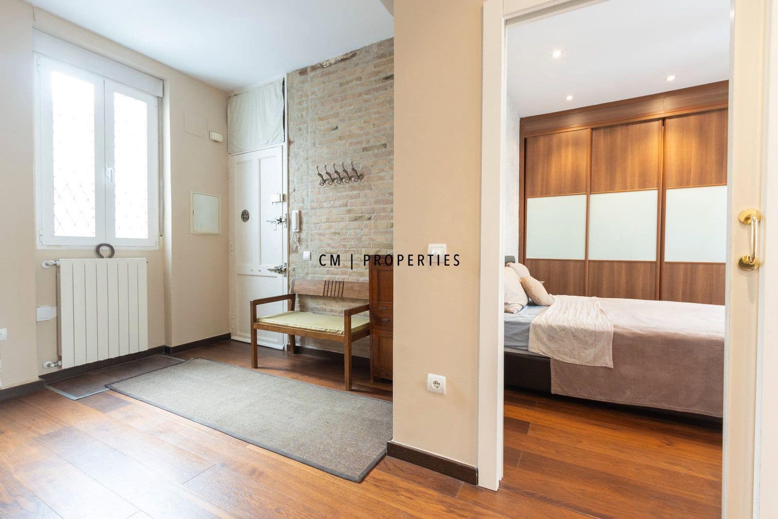 2 bedroom Flat for rent in Valencia city with garage - € 1,900 (Ref: 10051987)