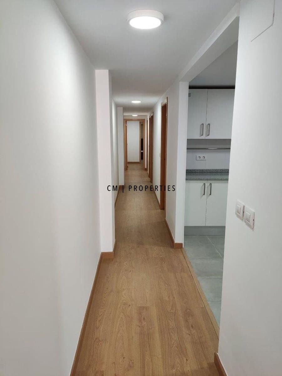 4 sypialnia Mieszkanie do wynajęcia w Paterna - 1 500 € (Ref: 10054619)