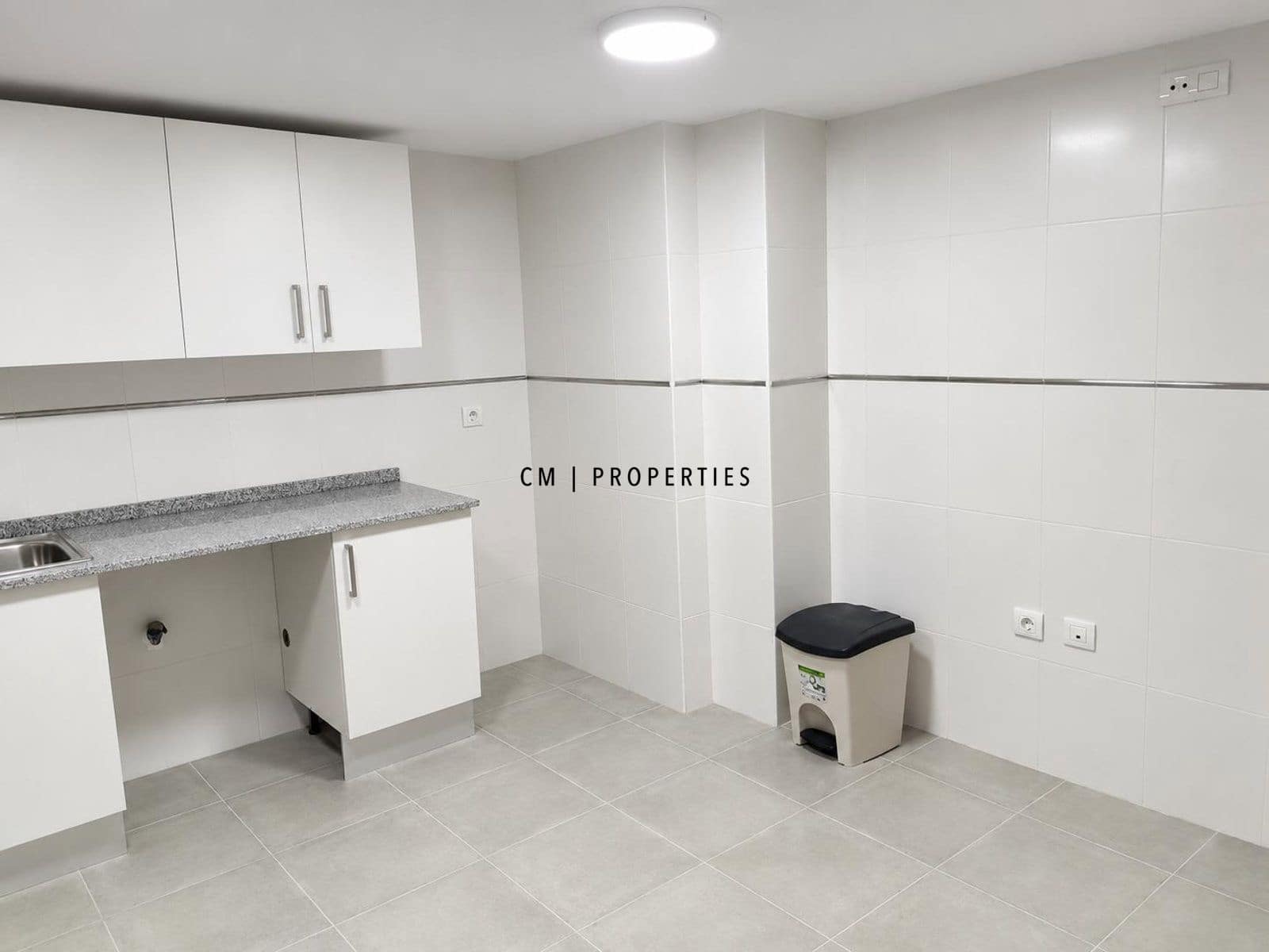 4 sypialnia Mieszkanie do wynajęcia w Paterna - 1 500 € (Ref: 10054619)