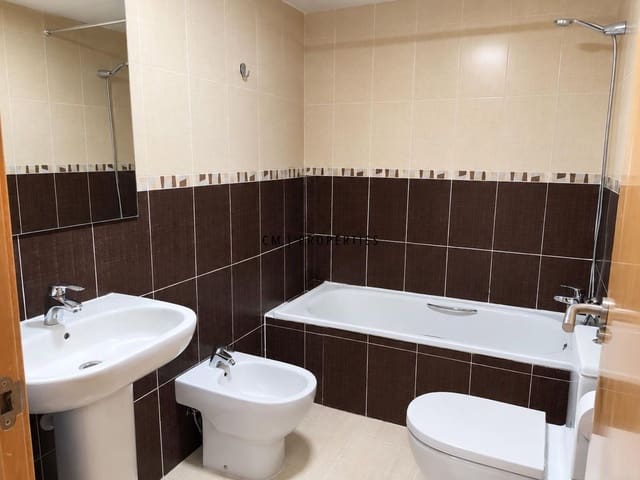 4 sypialnia Mieszkanie do wynajęcia w Paterna - 1 500 € (Ref: 10054619)