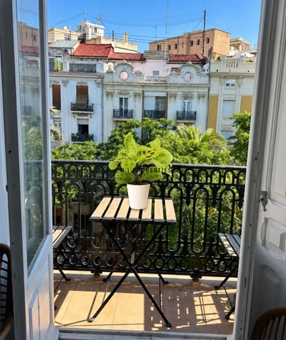 Office for rent in Valencia city - € 1,900 (Ref: 10062650)