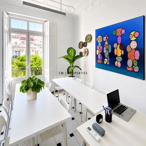 Office for rent in Valencia city - € 1,900 (Ref: 10062650)