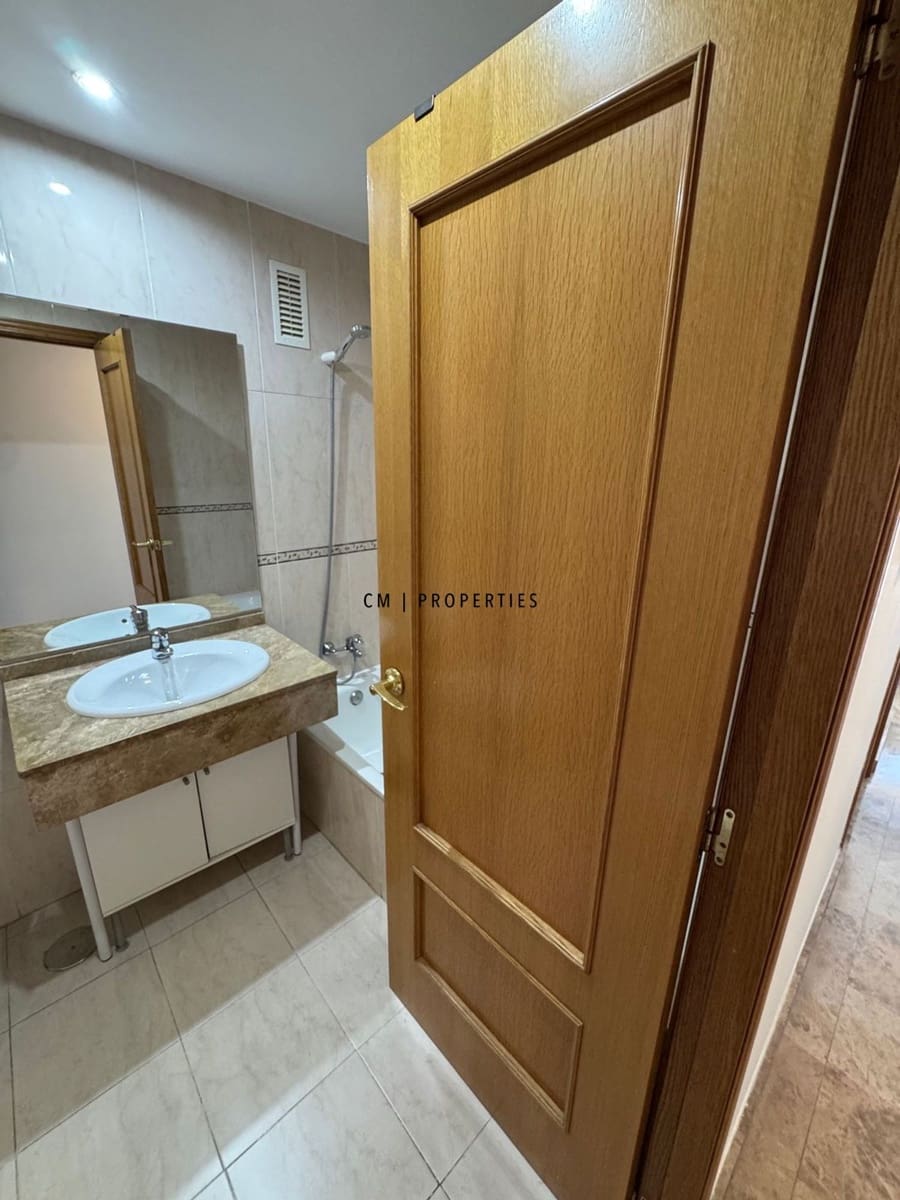 3 Zimmer Wohnung zu vermieten in Valencia Stadt mit Pool Garage - 2.495 € (Ref: 10062652)