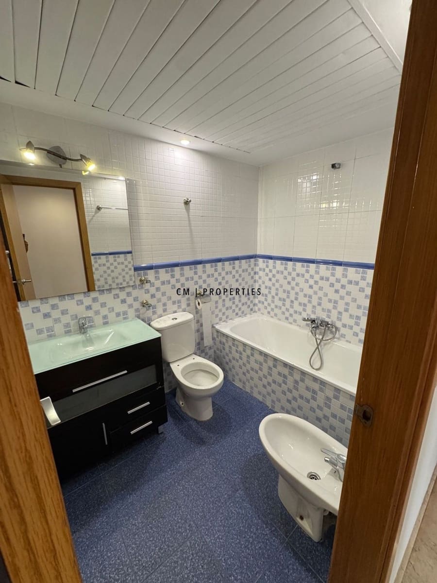 3 sovrum Lägenhet att hyra i Valencia stad med pool garage - 2 295 € (Ref: 10062653)