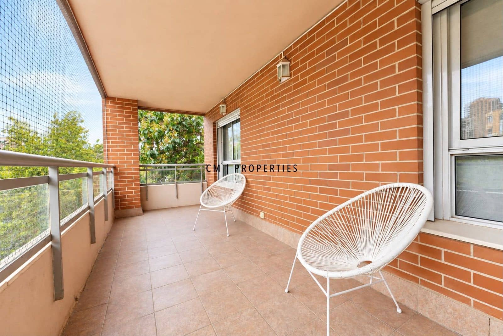 3 bedroom Flat for rent in Valencia city with pool garage - € 2,100 (Ref: 10062653)