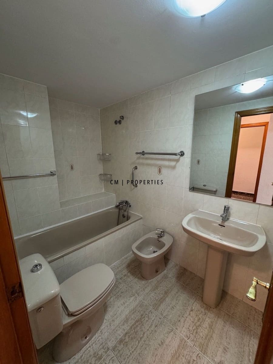4 sypialnia Mieszkanie do wynajęcia w Miasto Walencja z garażem - 1 795 € (Ref: 10062654)