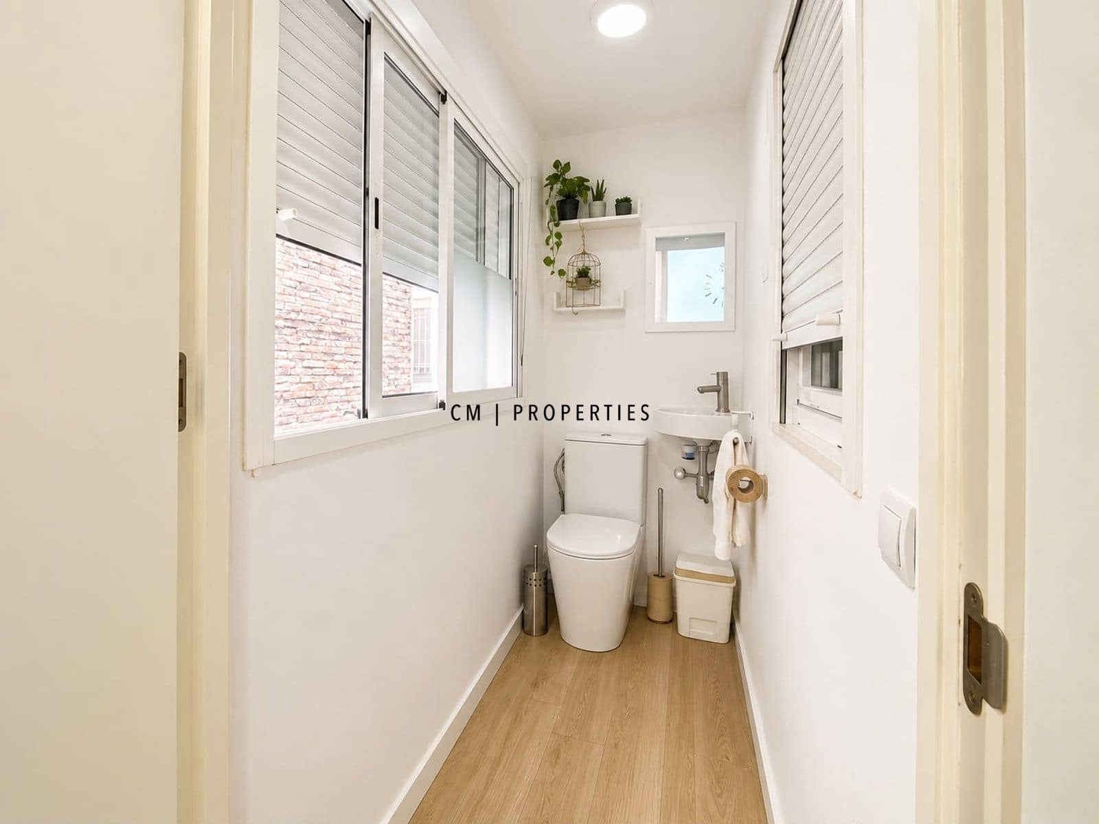 4 slaapkamer Flat te huur in Valencia stad - € 1.650 (Ref: 10070253)
