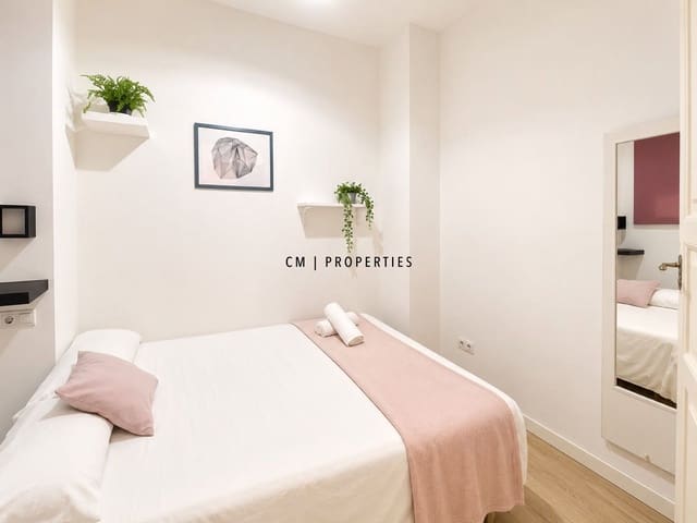 4 slaapkamer Flat te huur in L'Eixample, Valencia stad - € 1.650 (Ref: 10070253)