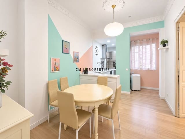 4 slaapkamer Flat te huur in L'Eixample, Valencia stad - € 1.650 (Ref: 10070253)