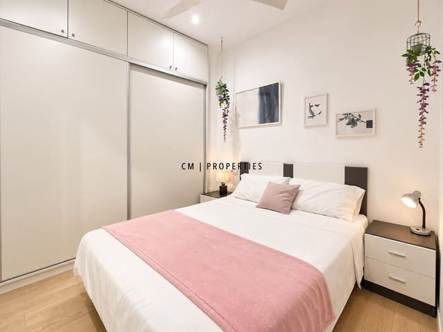 4 slaapkamer Flat te huur in L'Eixample, Valencia stad - € 1.650 (Ref: 10070253)