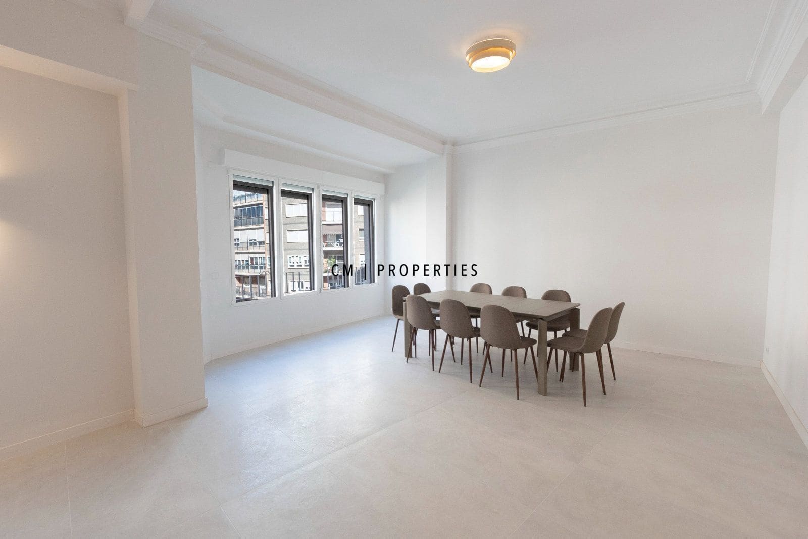 5 soverom Leilighet til leie i Valencia by - € 4 500 (Ref: 10076961)