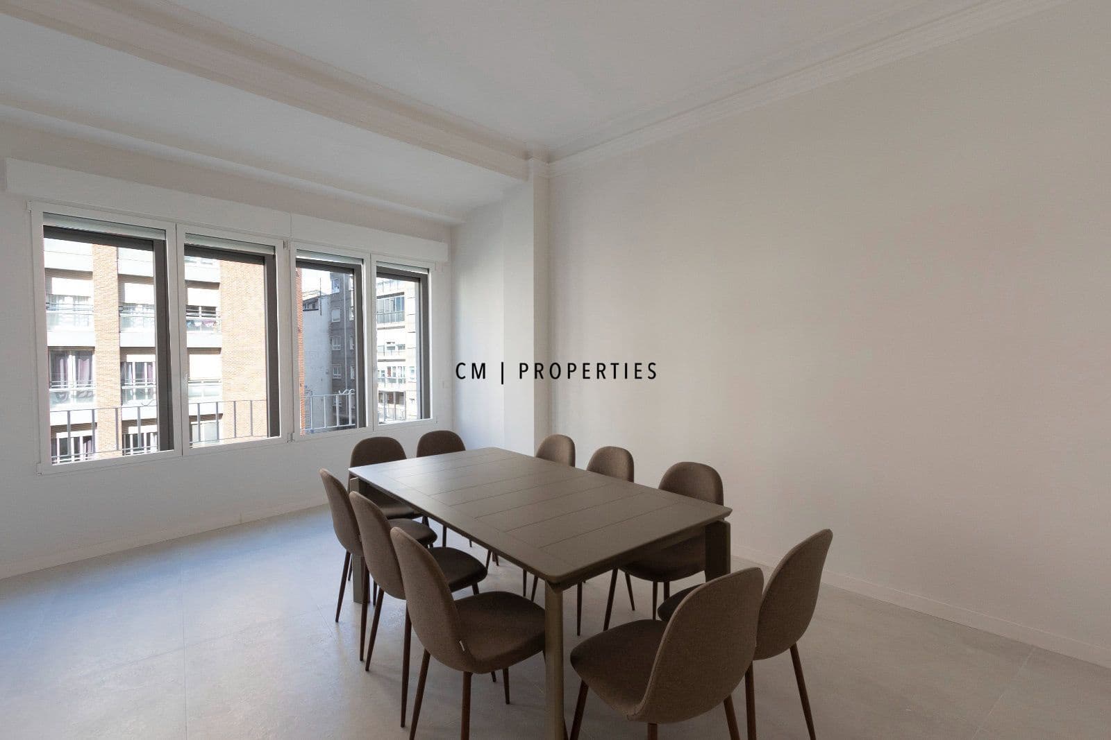 5 soverom Leilighet til leie i Valencia by - € 4 500 (Ref: 10076961)