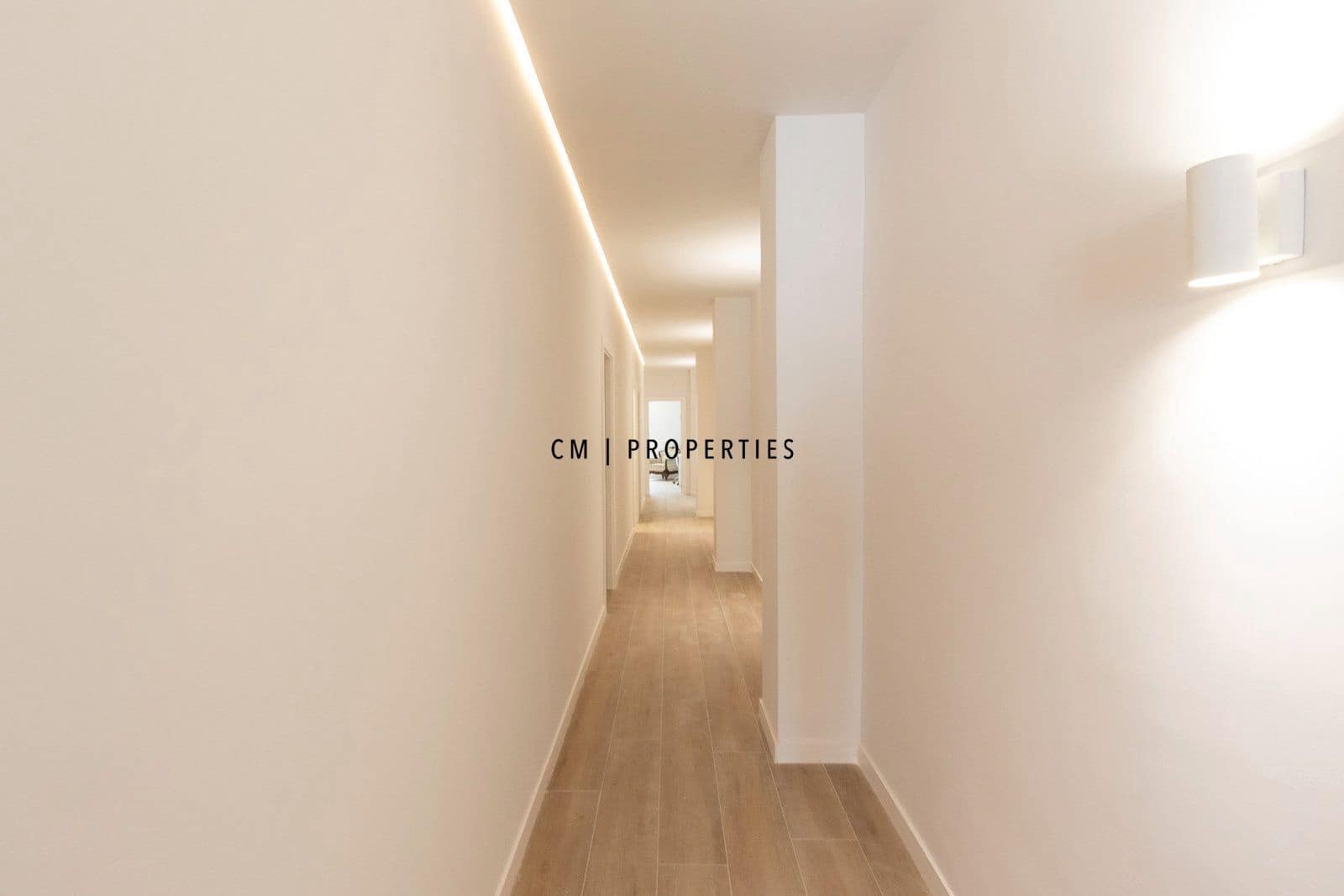 5 soverom Leilighet til leie i Valencia by - € 4 500 (Ref: 10076961)