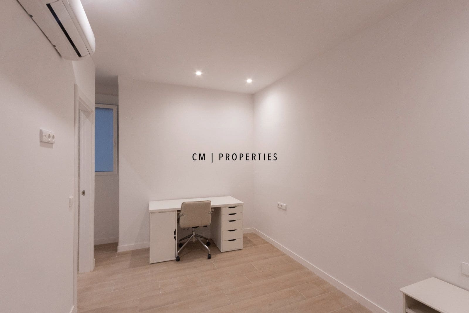 5 soverom Leilighet til leie i Valencia by - € 4 500 (Ref: 10076961)