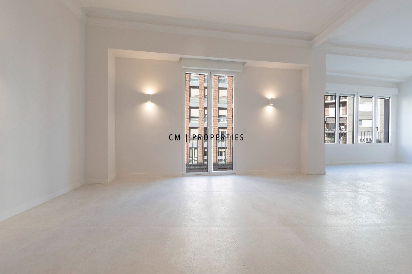 5 soverom Leilighet til leie i Valencia by - € 4 500 (Ref: 10076961)