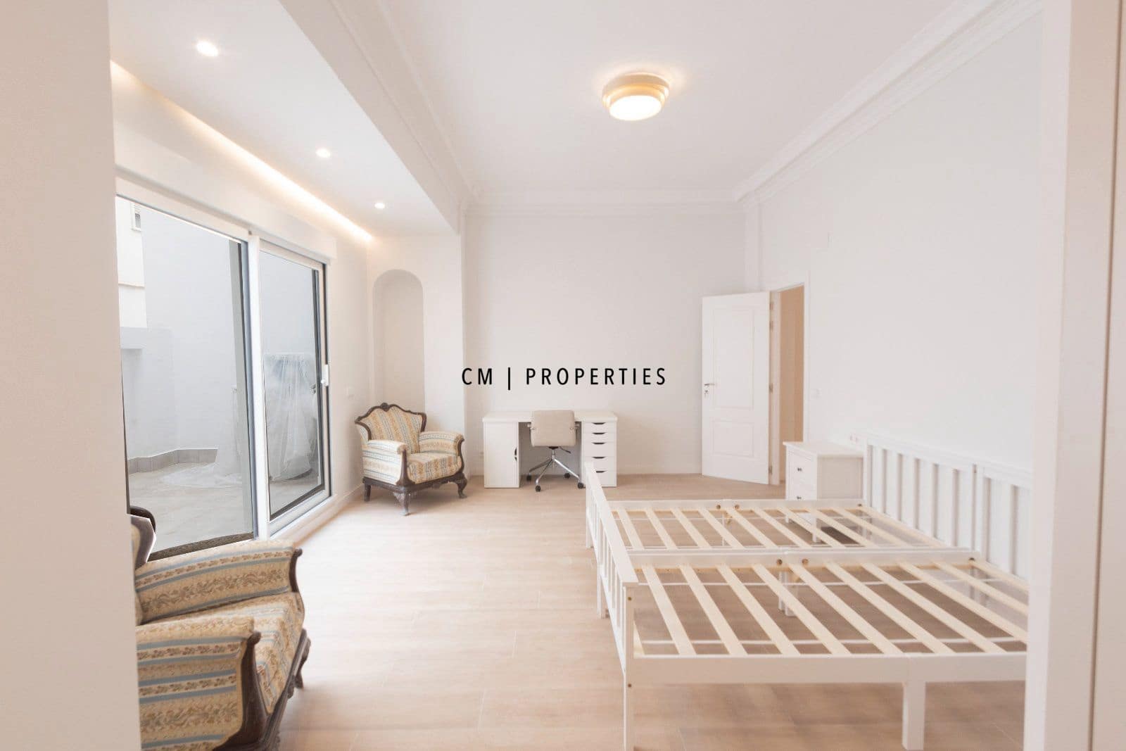 5 soverom Leilighet til leie i Valencia by - € 4 500 (Ref: 10076961)